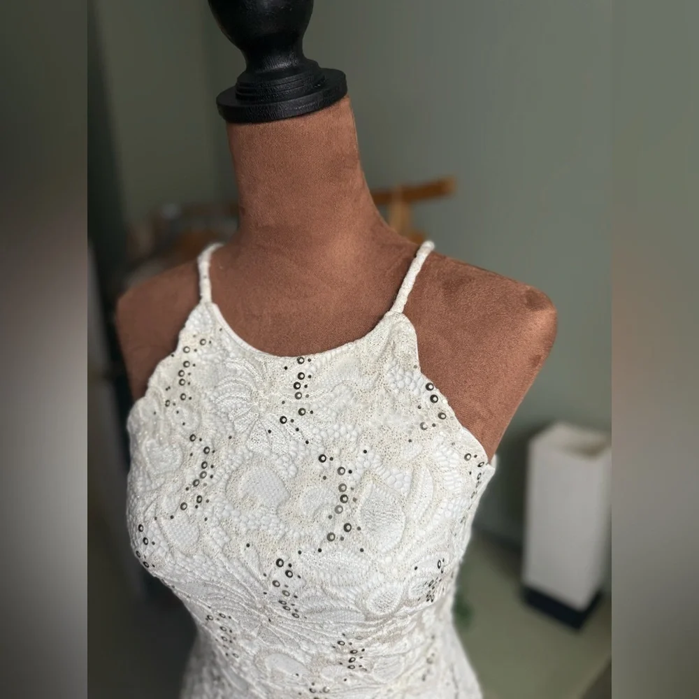 White Halter Sheath Mini Dress - Picture 4 of 9